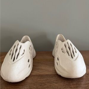 Adidas foam runner sand